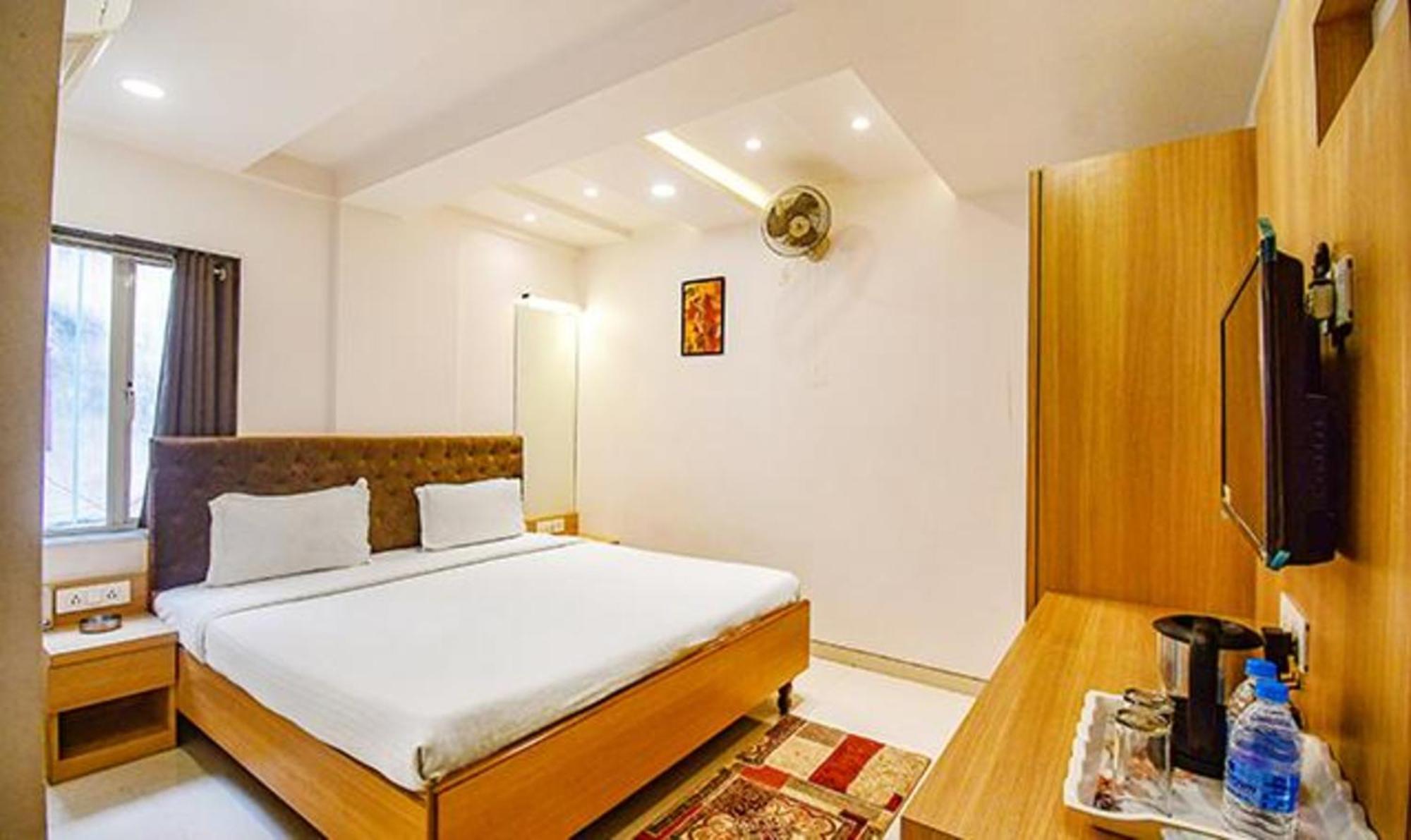 Fabhotel Stay Inn International - Nr Sealdah Station コルカタ エクステリア 写真